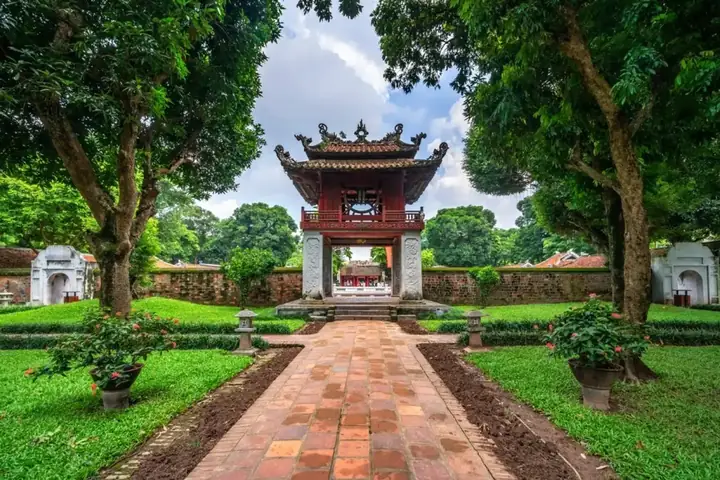 30 4 Nên Đi Đâu Ở Hà Nội