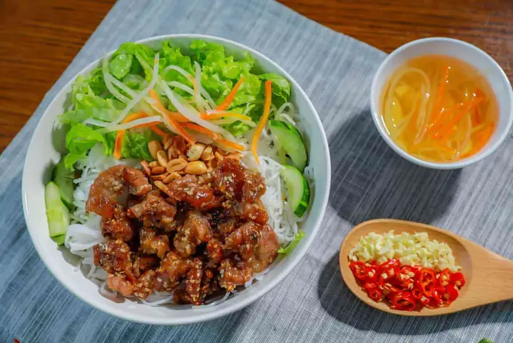 Bà Bầu Ăn Bún Thịt Nướng Được Không