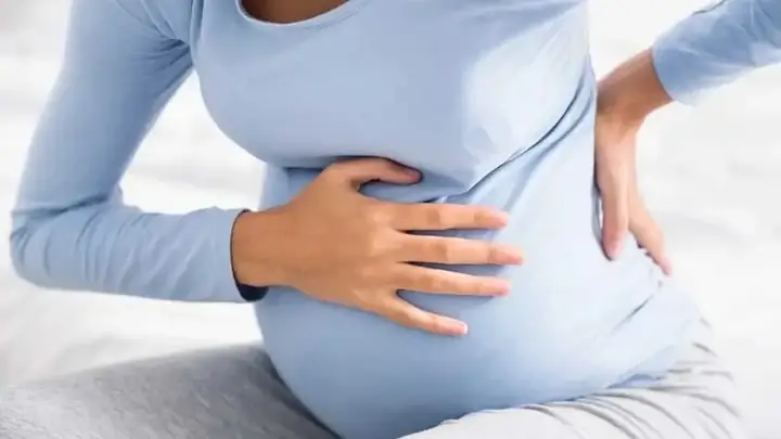 Bà Bầu Bị Đau Bụng Đi Ngoài Thì Uống Gì
