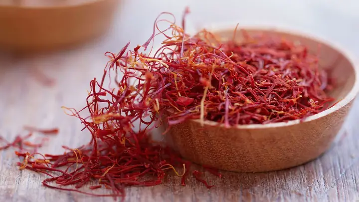 Bà Bầu Có Được Uống Nhuỵ Hoa Nghệ Tây Không