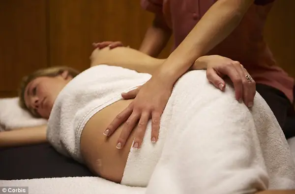 Bà Bầu Có Được Xông Hơi Mặt Không