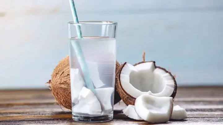 Bà Bầu Nên Uống Nước Dừa Lúc Nào Trong Ngày