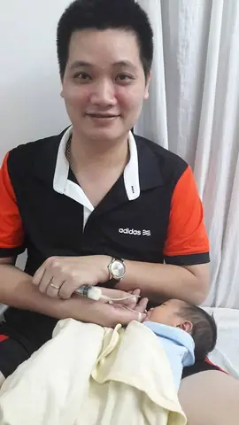 Bác Sĩ Sữa Mẹ Nguyễn Nam