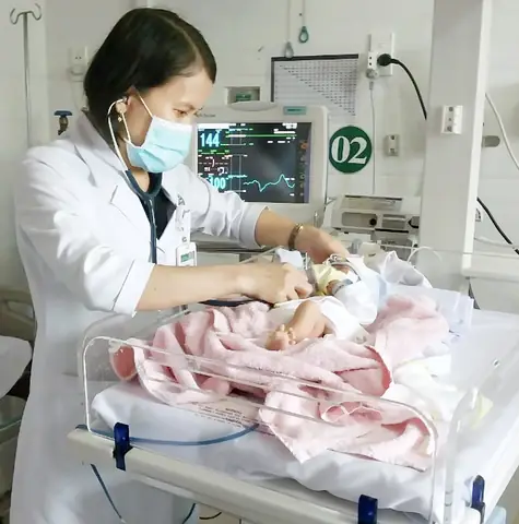 Bác Sĩ Sữa Mẹ Nguyễn Nam