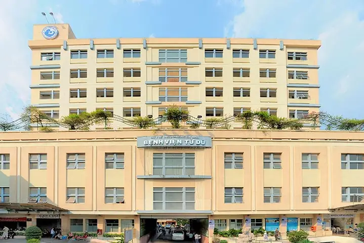 Bấm Lỗ Tai Cho Bé Ở Tphcm