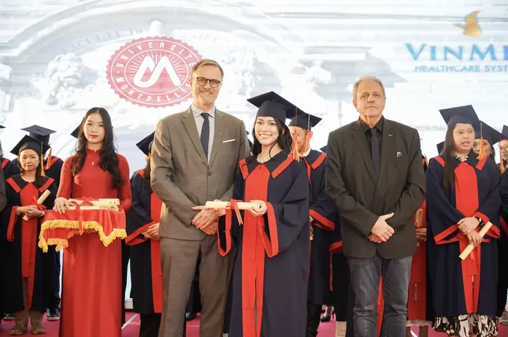 Bảng Giá Sinh Tại Vinmec 2019