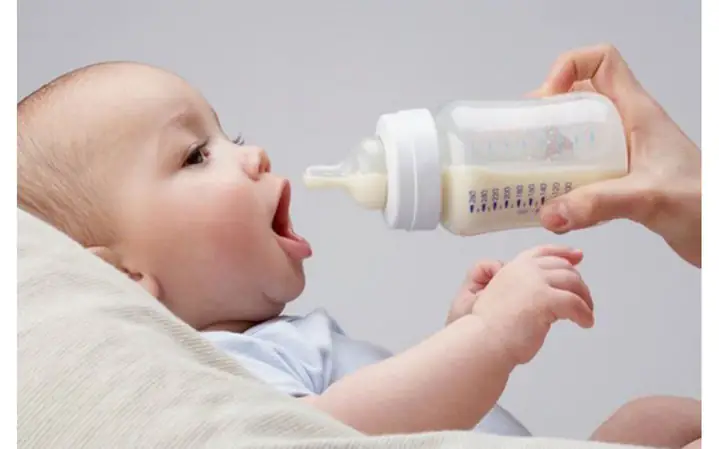 Bao Lâu Nên Cai Sữa Cho Bé