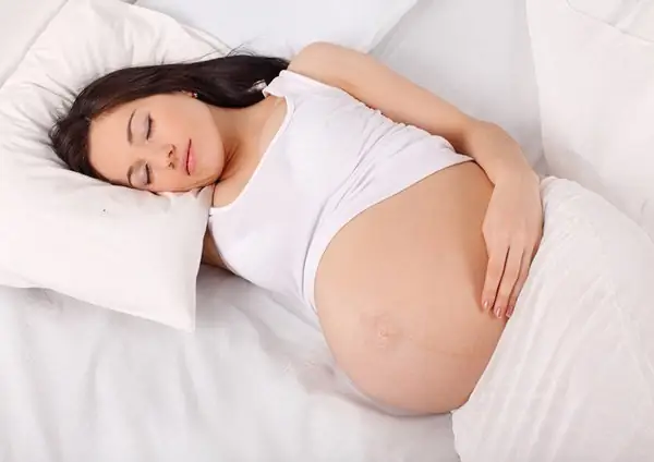 Bầu 6 Tháng Nằm Nghiêng Bên Phải