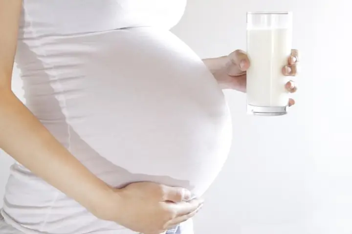 Bầu Có Nên Uống Sữa Không Đường