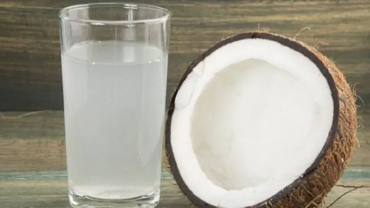 Bầu Uống Nước Dừa Già Được Không