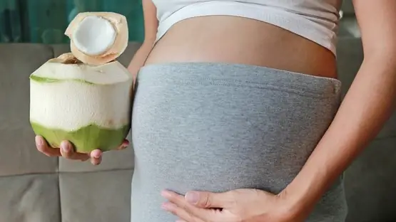 Bầu Uống Nước Dừa Lúc Nào