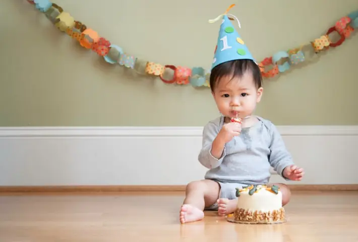 Bé 1 Tuổi Chưa Biết Đi