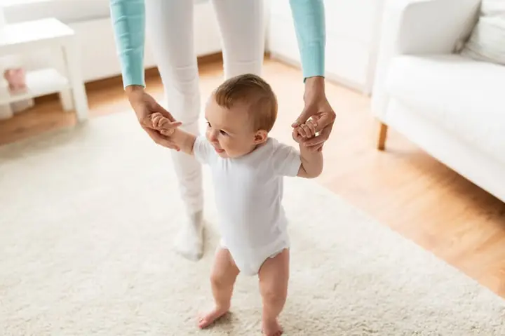 Bé 1 Tuổi Chưa Biết Đi
