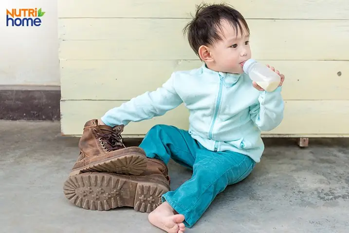 Bé 15 Tháng Tuổi Không Chịu Ăn Cháo