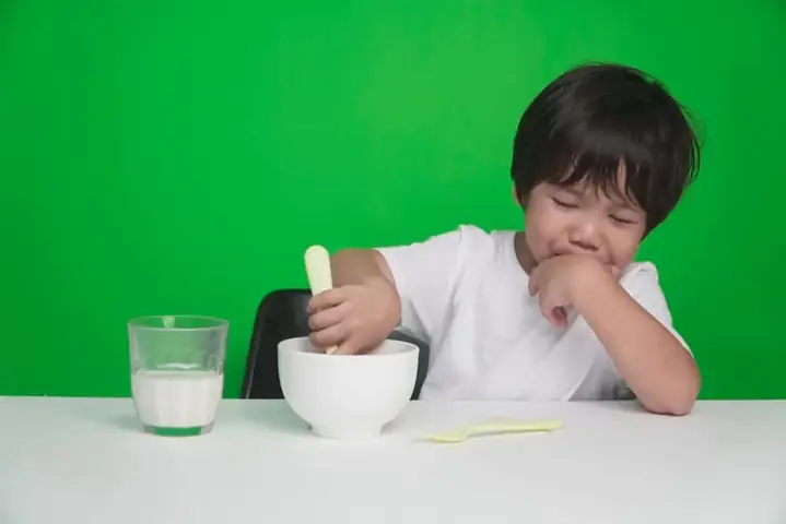 Bé 15 Tháng Tuổi Không Chịu Ăn Cháo