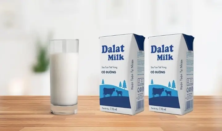 Bé 3 Tuổi Uống Sữa Ông Thọ