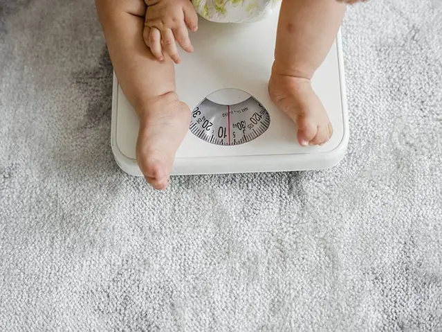 Bé 4 Tháng Tuổi Nặng 6 5kg