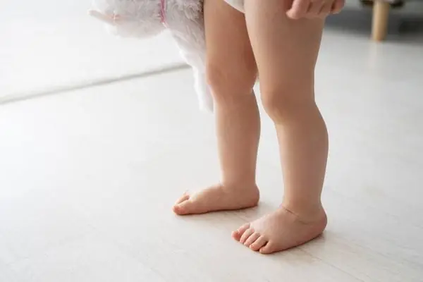 Bé Bao Nhiêu Tuổi Biết Đi