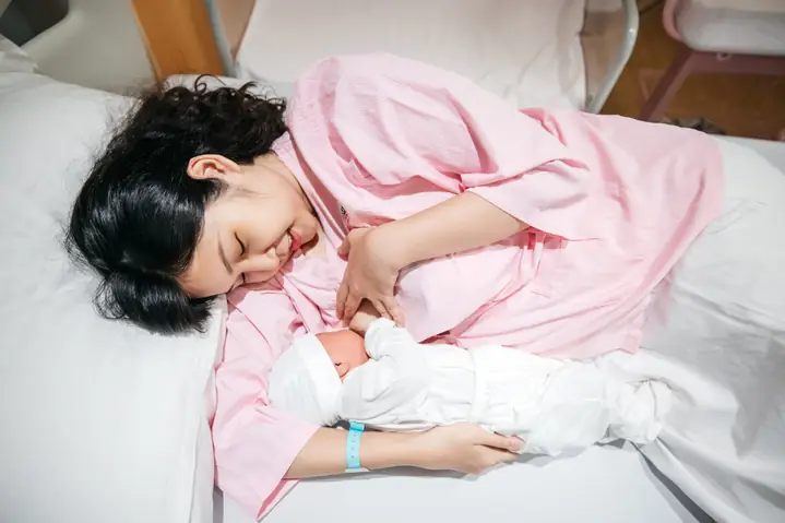 Bé Bú Sữa Mẹ Mà Không Tăng Cân