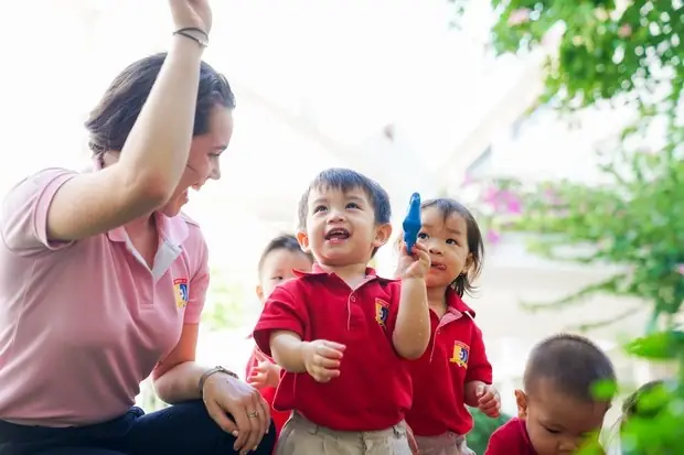 Bé Đi Nhà Trẻ Cần Chuẩn Bị Những Gì