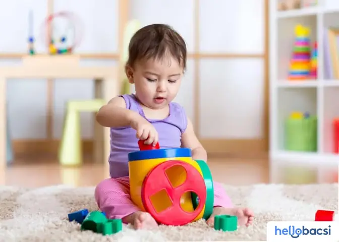 Bé Gái 18 Tháng Tuổi Biết Làm Gì