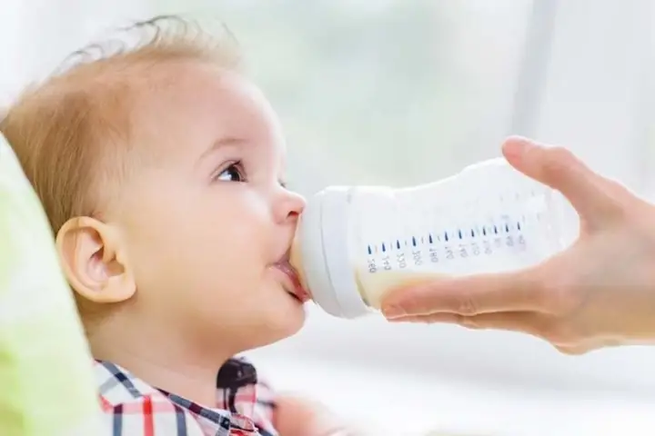 Bé Không Chịu Ăn Dặm Chỉ Uống Sữa Bé Không Chịu Ăn Dặm Chỉ Uống Sữa