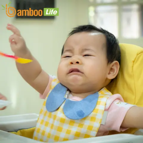 Bé Không Chịu Ngồi Ghế Ăn Bé Không Chịu Ngồi Ghế Ăn