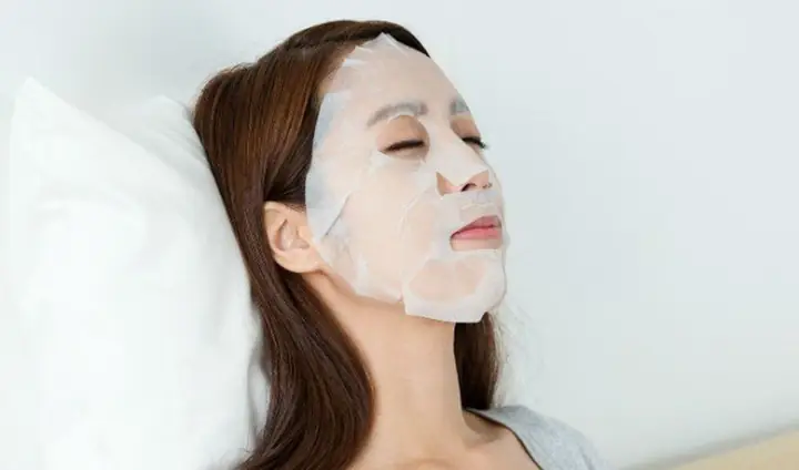Bị Mụn Có Nên Đắp Mặt Nạ Giấy Không