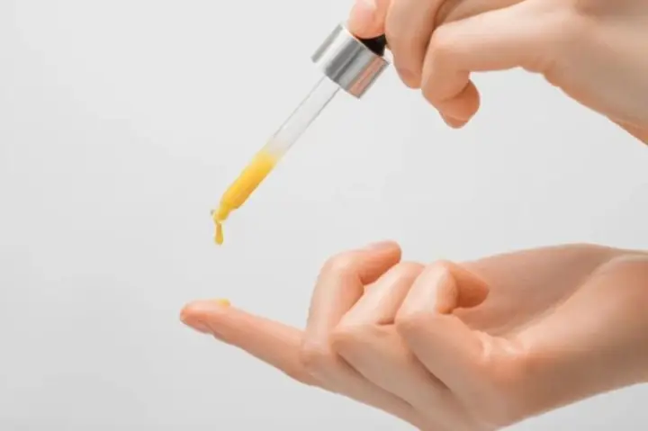 Bôi Vitamin C Bị Sạm Da Bôi Vitamin C Bị Sạm Da