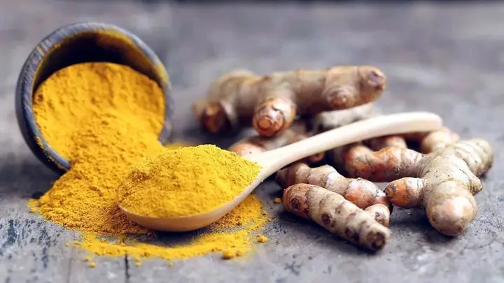 Bột Nghệ Vàng Đắp Mặt Có Tác Dụng Gì