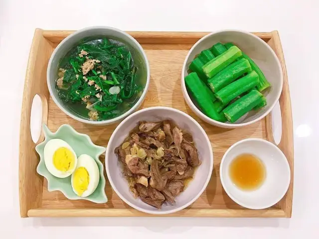 Bữa Cơm Cho Bà Đẻ Sau Sinh Mổ
