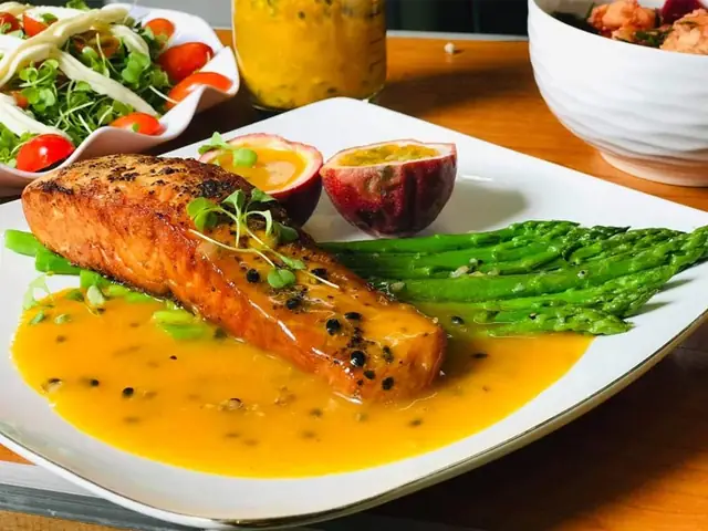 Cá Hồi Áp Chảo Phô Mai