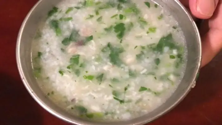 Cá Thu Nấu Cháo Với Rau Gì