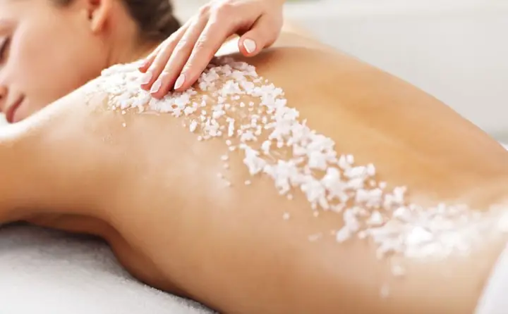 Các Bước Tẩy Tế Bào Chết Toàn Thân