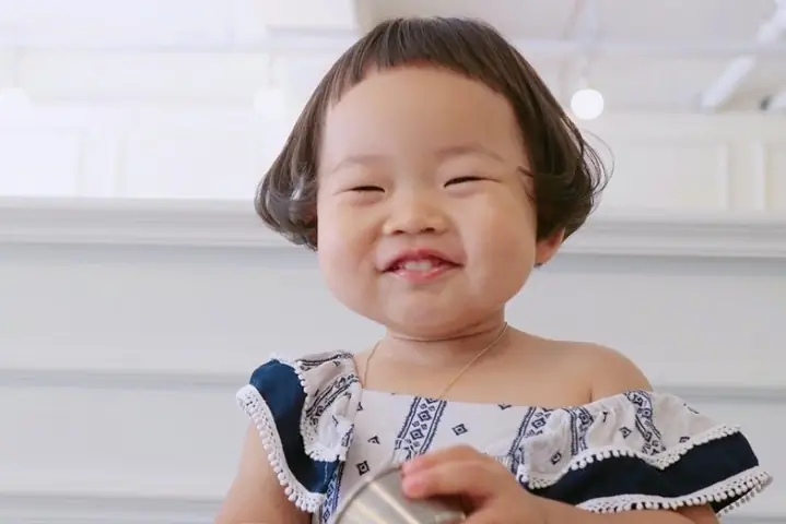 Các Kiểu Tóc Cho Bé Gái 4 Tuổi