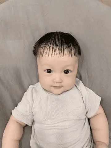 Các Kiểu Tóc Cho Bé Trai Sơ Sinh