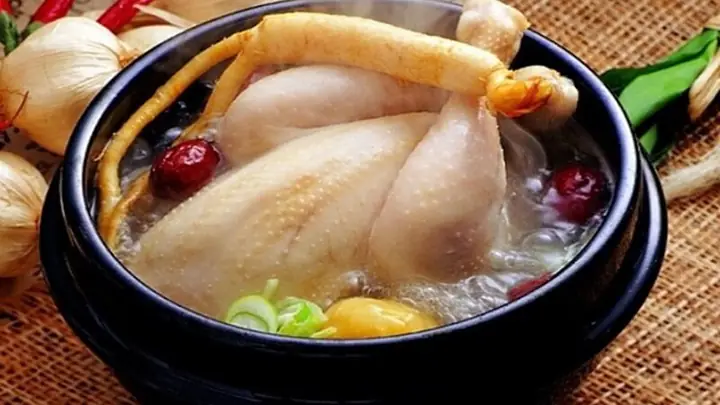 Các Món Canh Bổ Dưỡng Cho Bé
