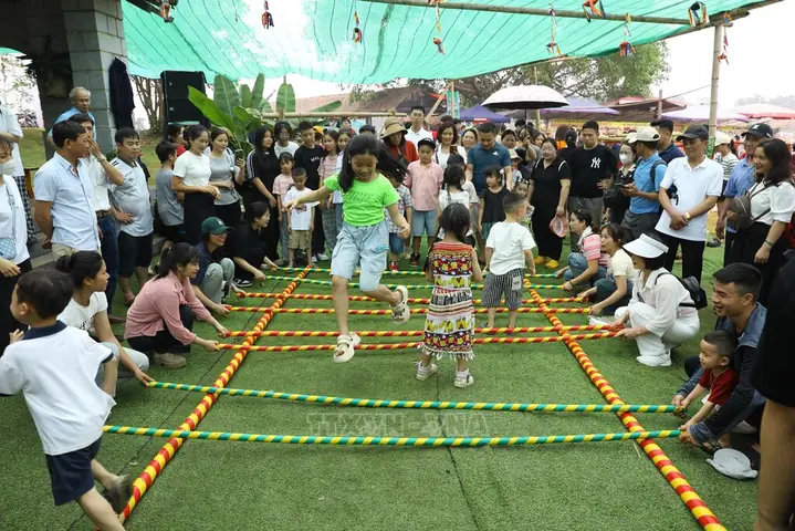 Các Trò Chơi Chủ Đề Gia Đình