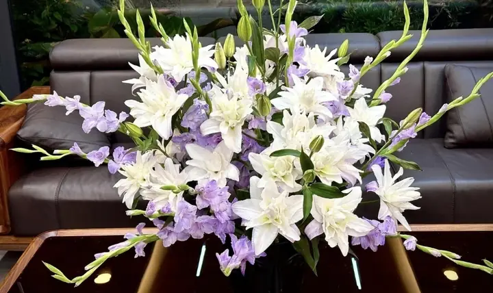 Cách Cắm Hoa Để Bàn Ngày Tết