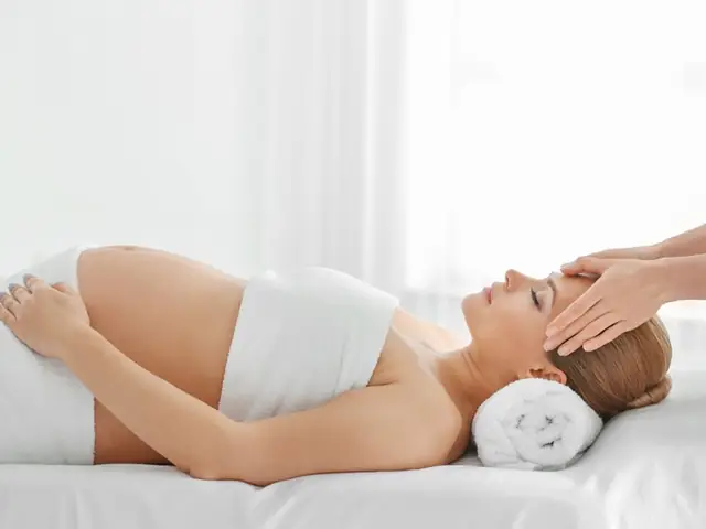 Cách Chăm Sóc Da Mặt Bà Bầu
