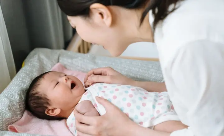 Cách Chơi Với Trẻ 3 Tháng Tuổi