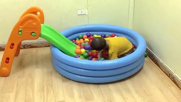 Cách Chọn Đồ Chơi Cho Bé Cách Chọn Đồ Chơi Cho Bé
