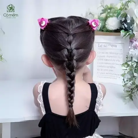 Cách Cột Tóc Cho Em Bé