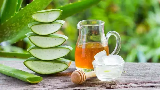 Cách Đắp Mặt Nạ Nha Đam Mật Ong