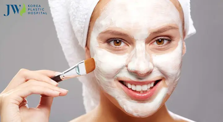 Cách Đắp Mặt Nạ Sữa Chua Không Đường Đúng Cách
