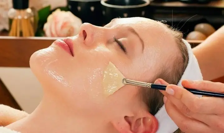 Cách Dùng Sữa Ong Chúa Tươi Đắp Mặt Cách Dùng Sữa Ong Chúa Tươi Đắp Mặt