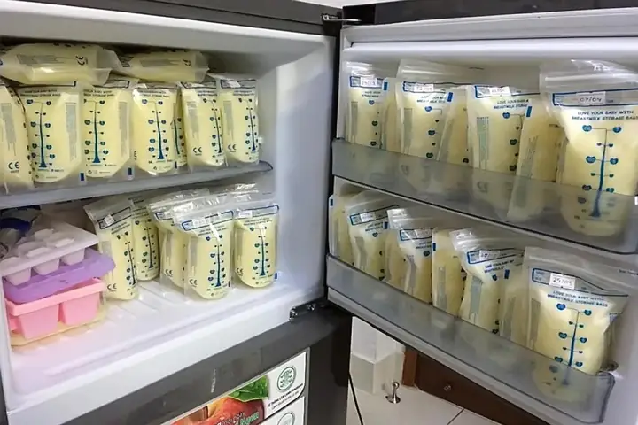 Cách Dùng Sữa Trữ Đông Cho Bé