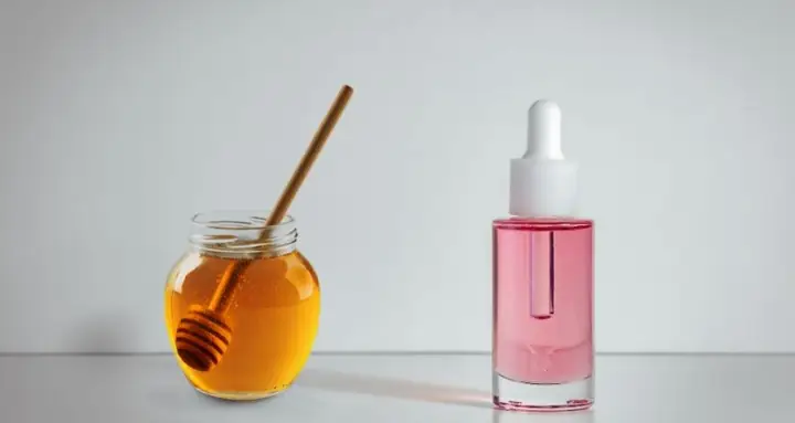 Cách Dưỡng Môi Hồng Bằng Mật Ong