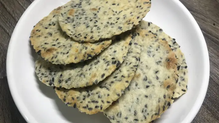 Cách Làm Bánh Đa Giòn Lại