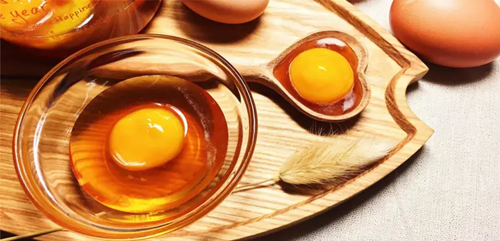 Cách Làm Đẹp Tự Mật Ong Và Trứng Gà